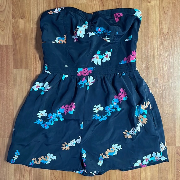 Floral strapless romper - Picture 1 of 4
